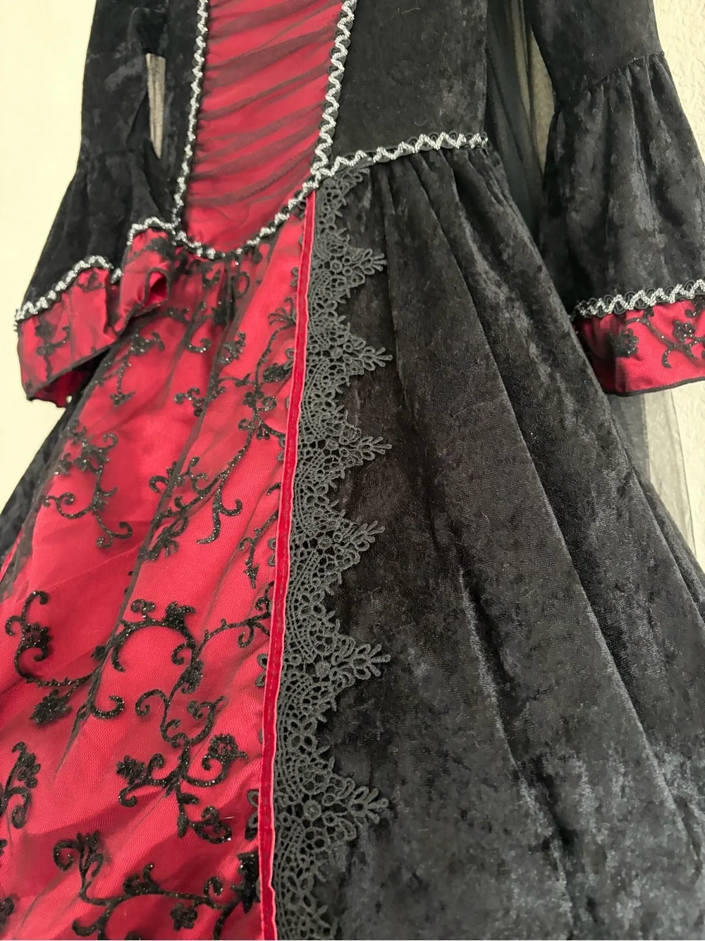 Girls' Black and Burgundy Gothic Vampire Costume Dress